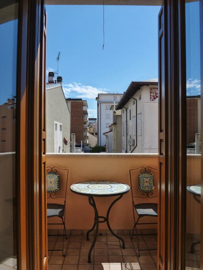 Lounge Del Duca, Centralissimo Bicamere Su Due Livelli - Posto Auto A Richesta Grado Buitenkant foto